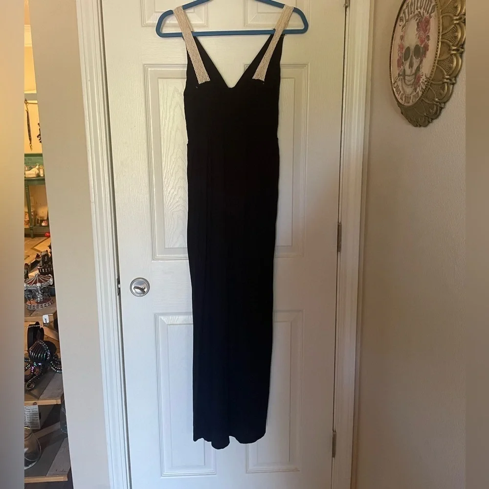 Rue 21 Printed Maxi dress. Size medium - Picture 3 of 11